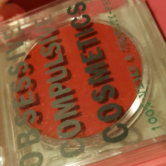 💙🧚♀️DISTRICT Obsessive Compulsive Cosmetics DISCONT. Creme Colour NWT - Picture 4 of 5